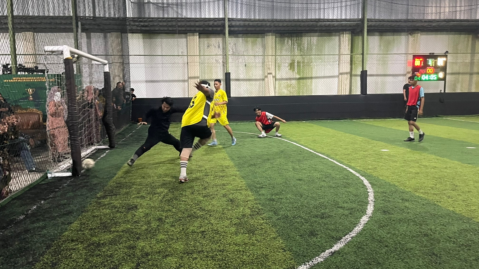 Warga Pesayangan Barat Bangga Futsal Bersama Paman Birin Warta Wasaka